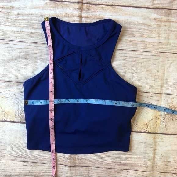 Fabletics‎ Blue Crop - Picture 3 of 6